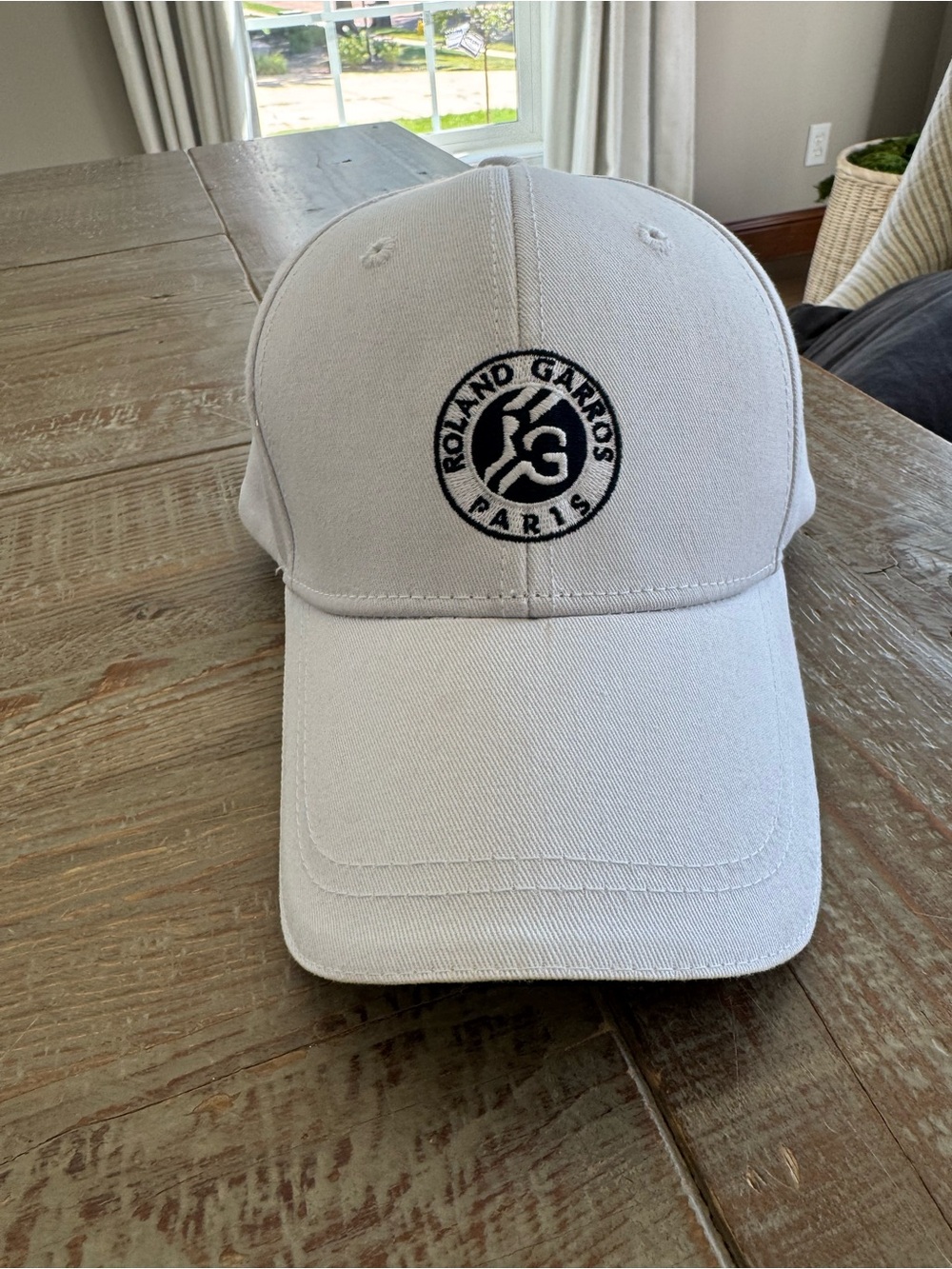 Like new! Roland Garros Paris White Cap